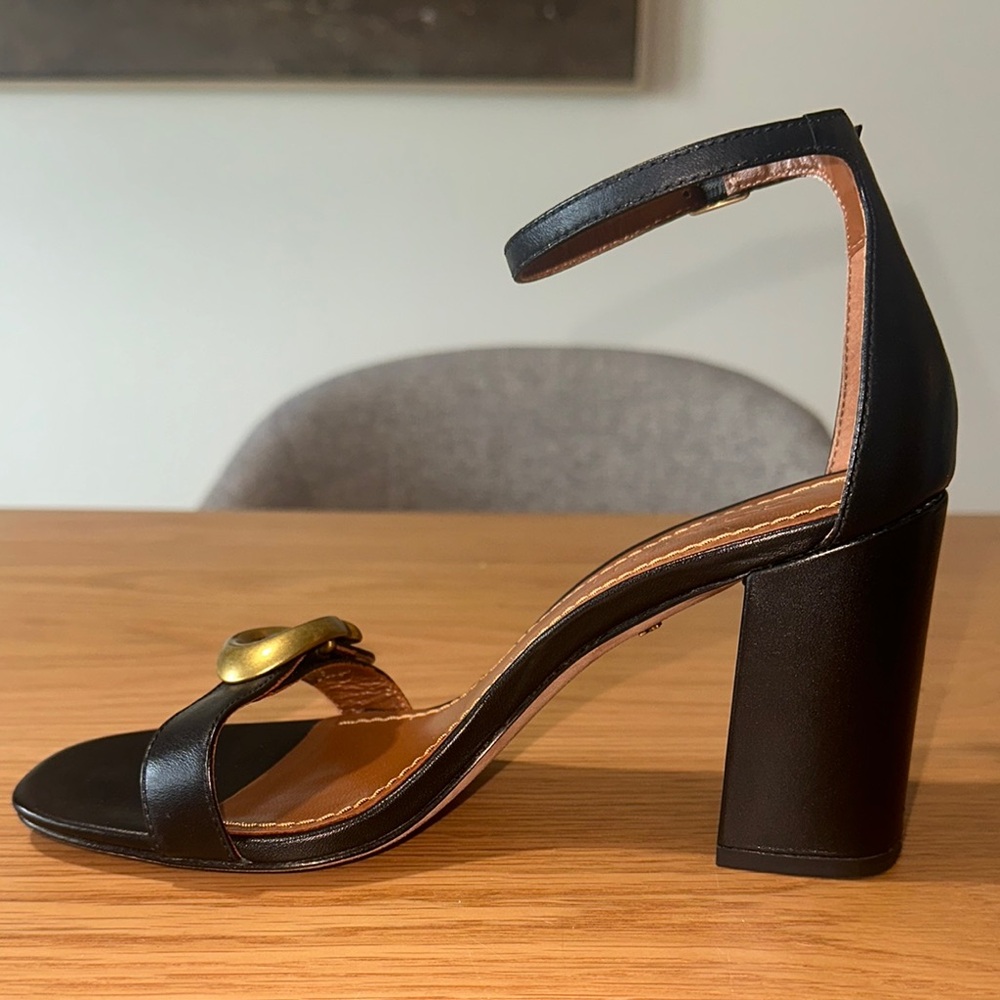 Coach Maya Sandal - Picture 6 of 12